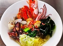 【お食事処 夕日庵】　ラーメン