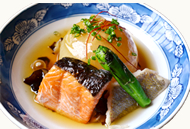 玉ねぎの丸煮 きのこあんかけ