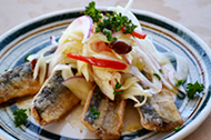 地魚のピリ辛カレーマリネ