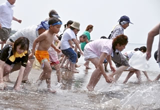 井鼻海水浴場海開き